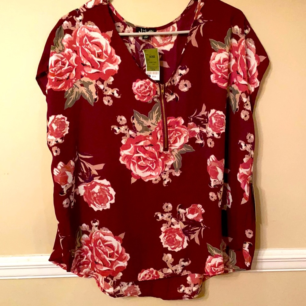Burgundy floral top size XL